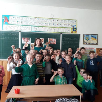 Майстер - клас із декупажу яєць «Як Великдень на дворі, то й яєчко на столі!»