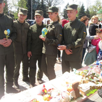 Благодійний Великодній ярмарок